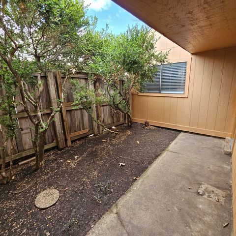 1205 Old Barn Lane, Mesquite, TX 75149