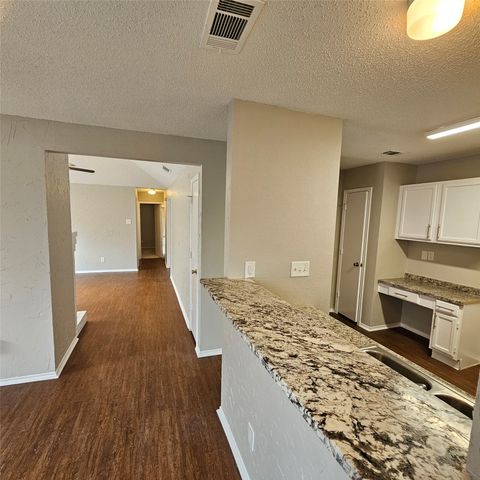 1205 Old Barn Lane, Mesquite, TX 75149