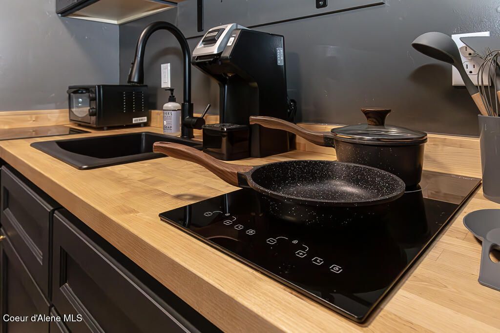 219 E Coeur d'Alene Lake Dr, Coeur d'Alene, ID 83814 photo 27