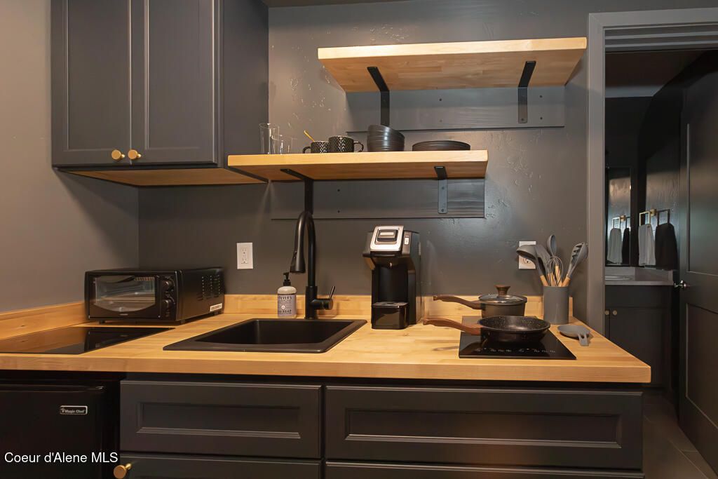 219 E Coeur d'Alene Lake Dr, Coeur d'Alene, ID 83814 photo 32