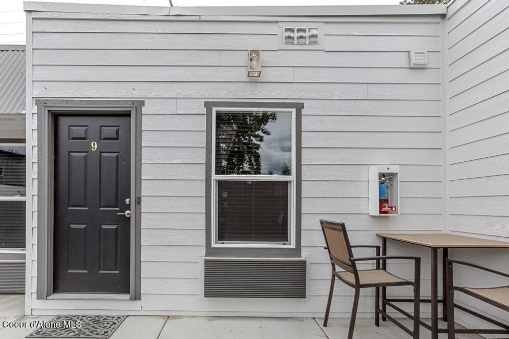 219 E Coeur d'Alene Lake Dr, Coeur d'Alene, ID 83814 photo 38