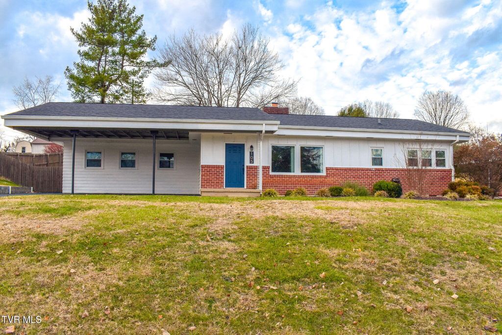 105 Lowry Lane, Bristol, TN 37620