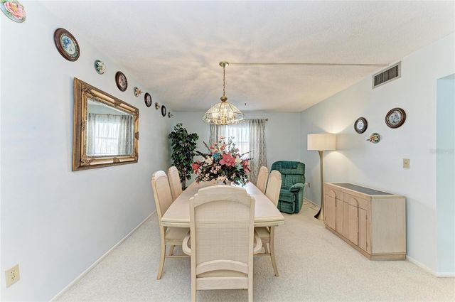 3983 MACEACHEN BOULEVARD 424, Sarasota, FL 34233