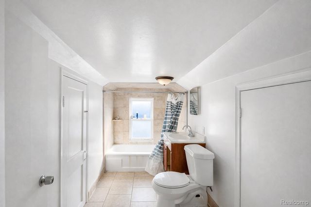 7268 Dodge Avenue, Warren, MI 48091