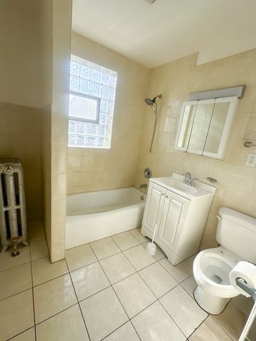 8004 S May Street, Chicago, IL 60620