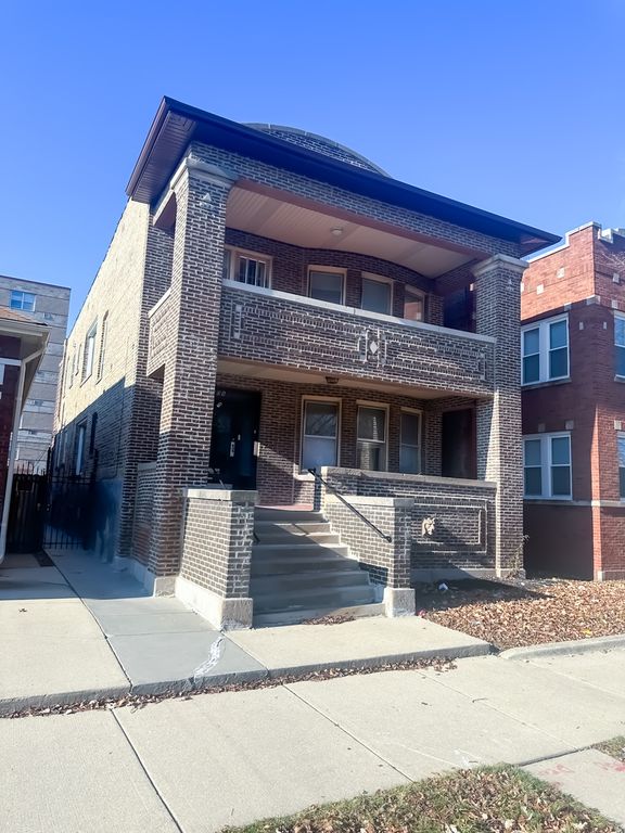 8004 S May Street, Chicago, IL 60620