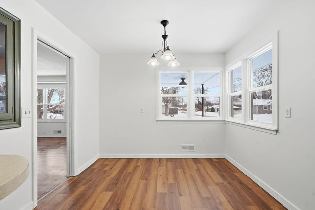 20685 Holiday Avenue, Lakeville, MN 55044