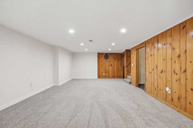 20685 Holiday Avenue, Lakeville, MN 55044