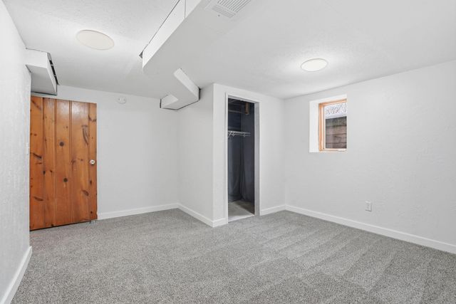 20685 Holiday Avenue, Lakeville, MN 55044