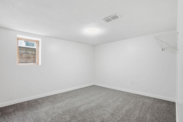 20685 Holiday Avenue, Lakeville, MN 55044