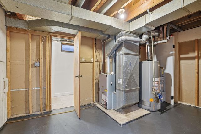 20685 Holiday Avenue, Lakeville, MN 55044