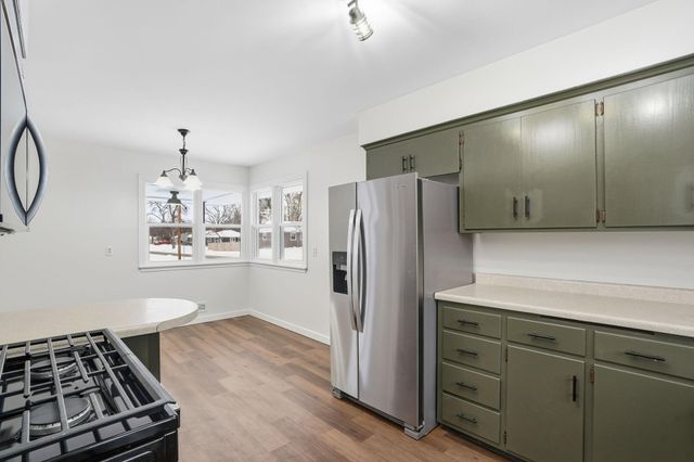 20685 Holiday Avenue, Lakeville, MN 55044