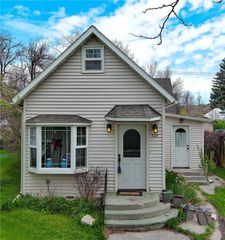 526 E 2nd AVENUE N, Columbus, MT 59041