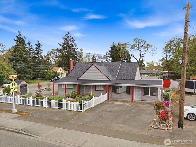 6323 100th Street SW, Lakewood, WA 98499