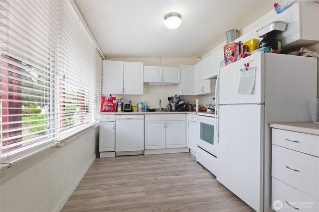6323 100th Street SW, Lakewood, WA 98499