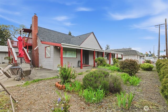 6323 100th Street SW, Lakewood, WA 98499