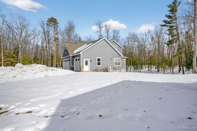 101 Highview Road, Traverse City, MI 49696