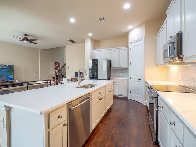 4617 Page ST, Austin, TX 78723