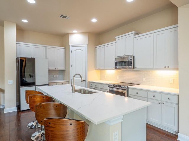 4617 Page ST, Austin, TX 78723