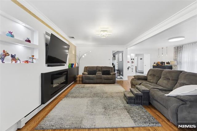 52 Hillside Avenue B, Tenafly, NJ 07670