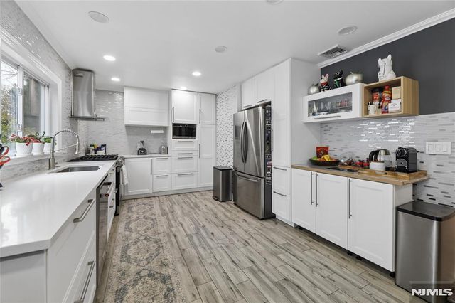 52 Hillside Avenue B, Tenafly, NJ 07670