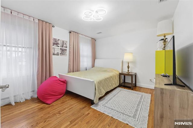 52 Hillside Avenue B, Tenafly, NJ 07670