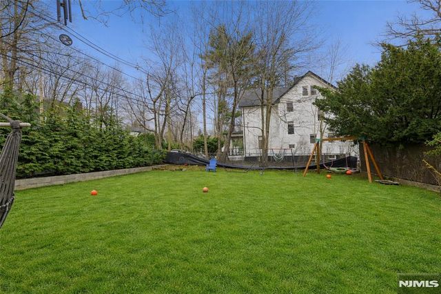 52 Hillside Avenue B, Tenafly, NJ 07670