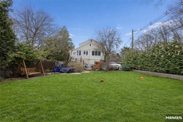 52 Hillside Avenue B, Tenafly, NJ 07670