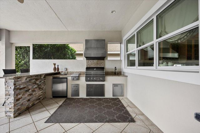 208 Lucia Court, Jupiter, FL 33478