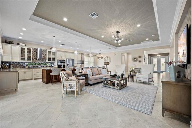 208 Lucia Court, Jupiter, FL 33478