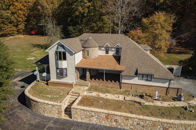 3300 Roberts Matthews Hwy, Sparta, TN 38583