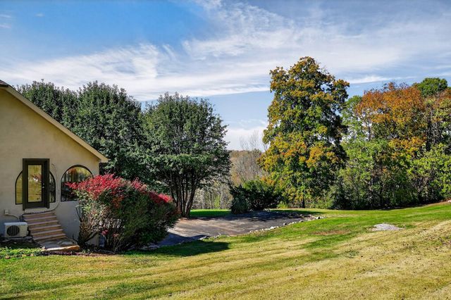 3300 Roberts Matthews Hwy, Sparta, TN 38583