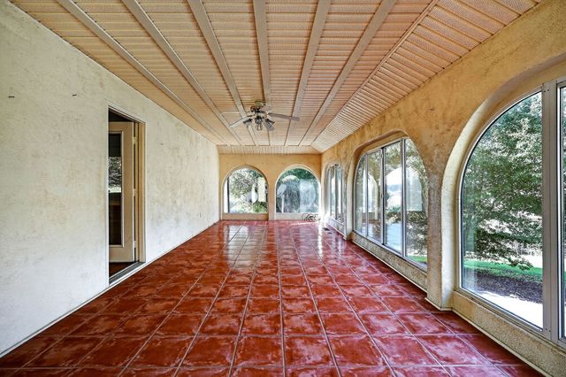 3300 Roberts Matthews Hwy, Sparta, TN 38583