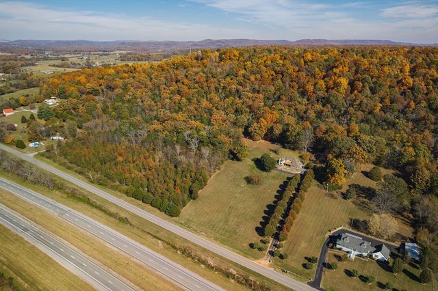 3300 Roberts Matthews Hwy, Sparta, TN 38583