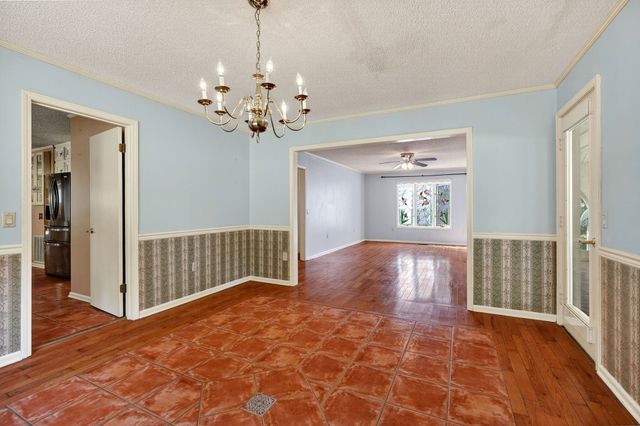 3300 Roberts Matthews Hwy, Sparta, TN 38583