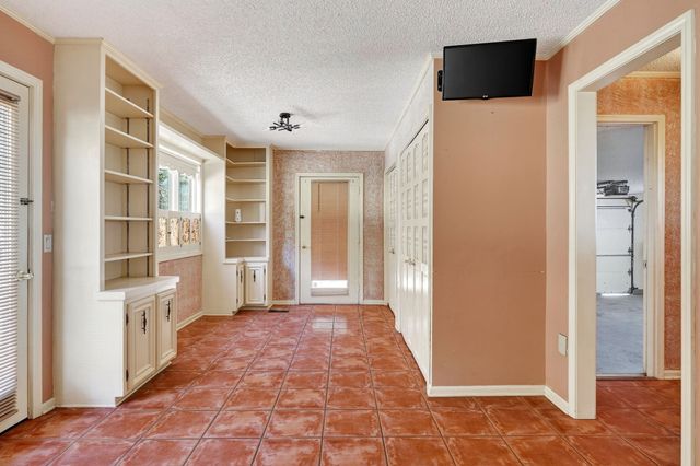 3300 Roberts Matthews Hwy, Sparta, TN 38583