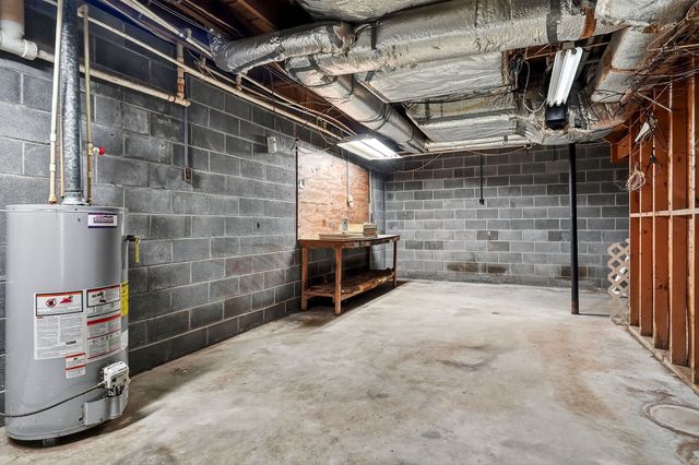 3300 Roberts Matthews Hwy, Sparta, TN 38583