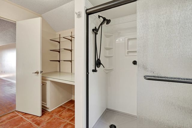 3300 Roberts Matthews Hwy, Sparta, TN 38583