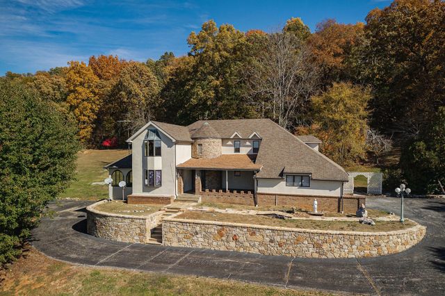 3300 Roberts Matthews Hwy, Sparta, TN 38583