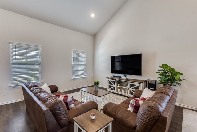 305 Ginger Avenue, Anna, TX 75409