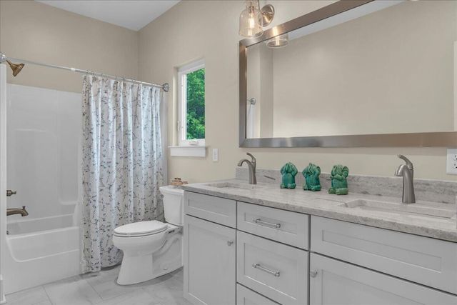 2564 Raulston Falls Road, Jasper, TN 37347