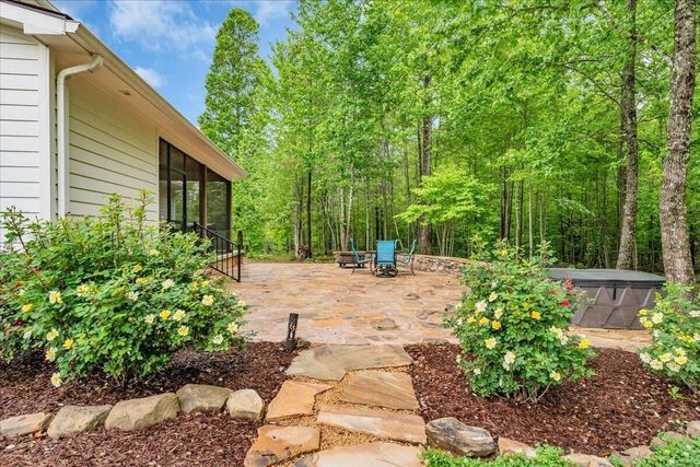 2564 Raulston Falls Road, Jasper, TN 37347