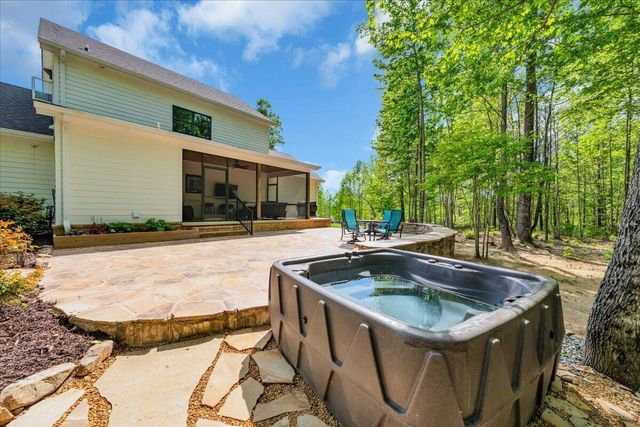 2564 Raulston Falls Road, Jasper, TN 37347