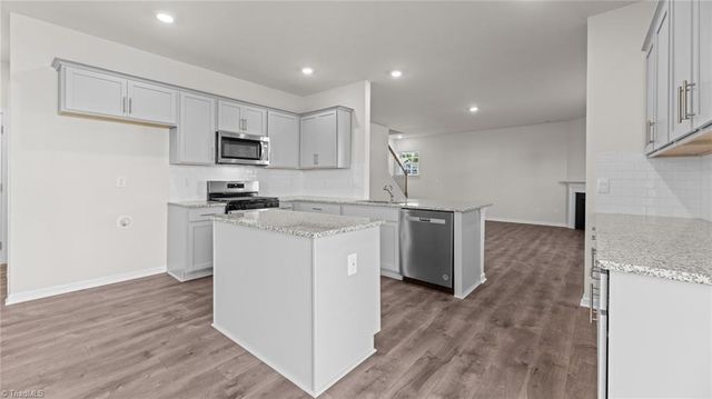 3007 Middle Creek Lane, Greensboro, NC 27405