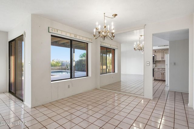 6090 E River Road, Tucson, AZ 85750