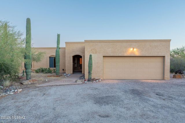 6090 E River Road, Tucson, AZ 85750