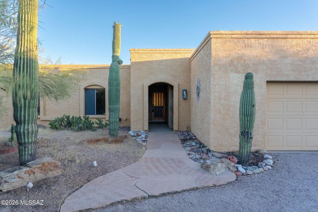 6090 E River Road, Tucson, AZ 85750