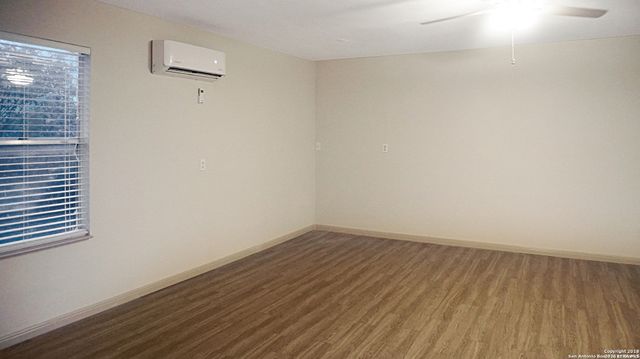 1506 WAVERLY AVE, San Antonio, TX 78201