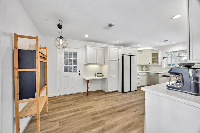 5401 De Milo Drive, Houston, TX 77092