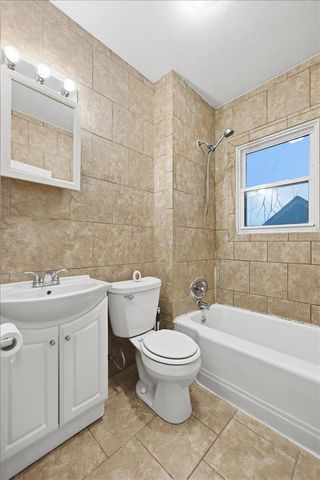 32 PARK Circle, Council Bluffs, IA 51503